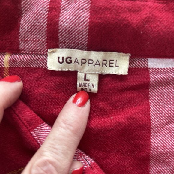 UG Apparel OU Women’s Plaid Flannel Shirt Sz Large red Preppy Iowa State Logo - Picture 4 of 9